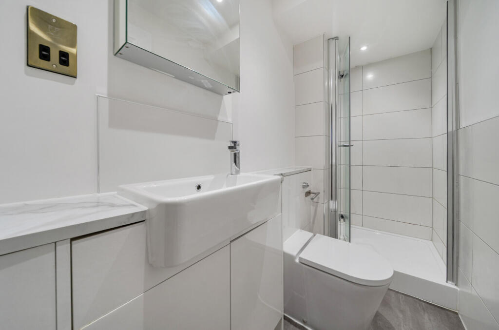 1354348-23-68c1b2...