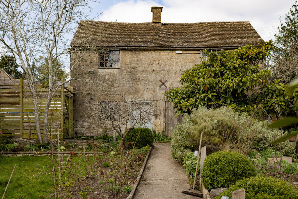 272438 - UH.hr-49.jpg