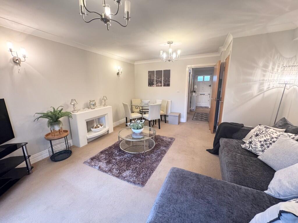 Village Close, Wokingham, Berkshire, RG41