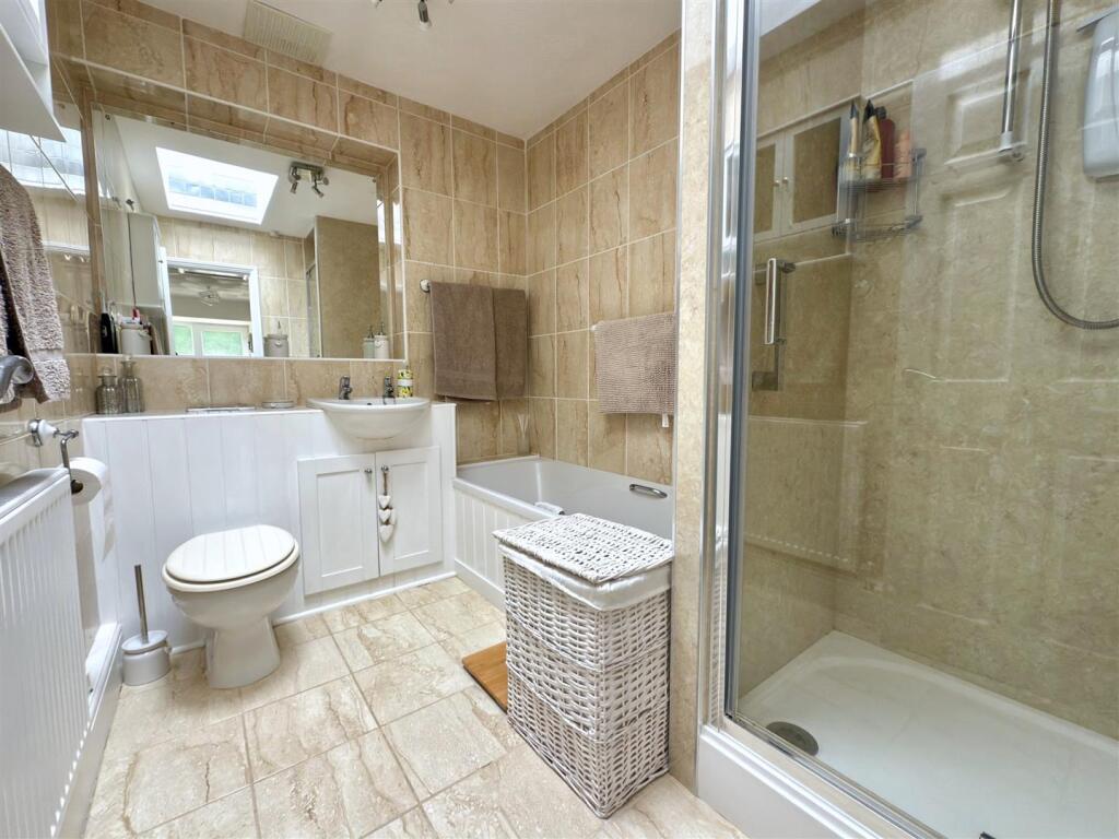 Bath And Shower Room.jpg