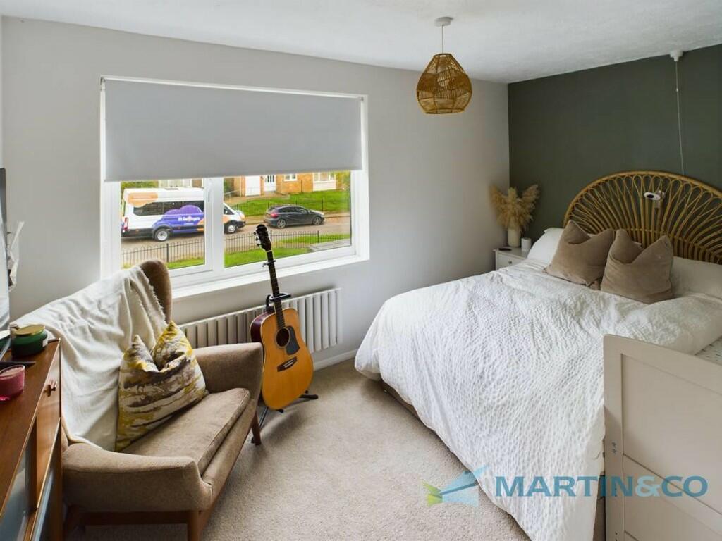 CAM02145G0-PR0035...