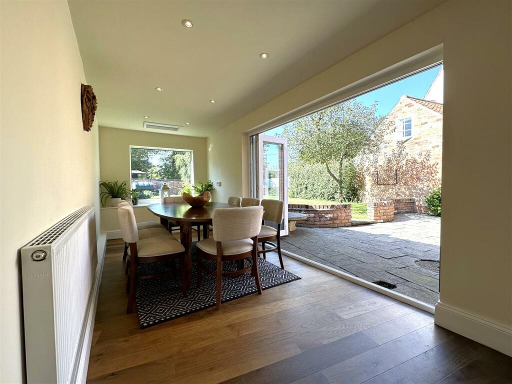 Dining Room With BI-FOLD DOORS 362