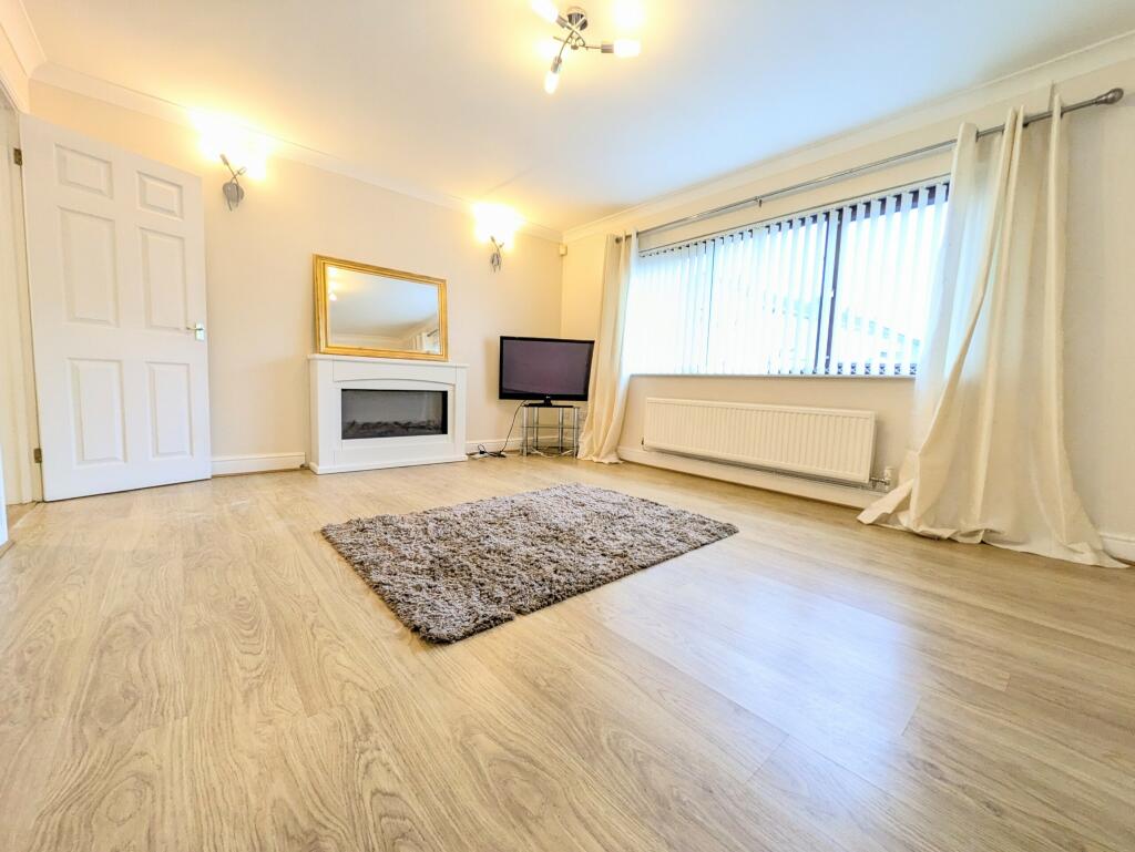 PXL_20241220_103451489.MP~2