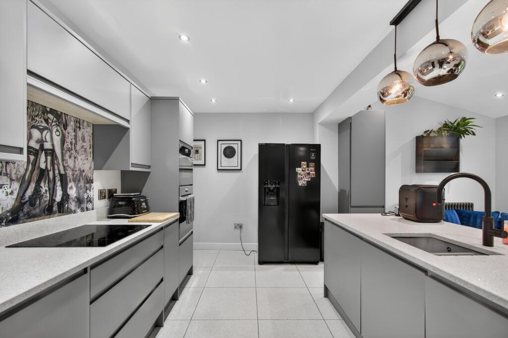 Kitchen (2)