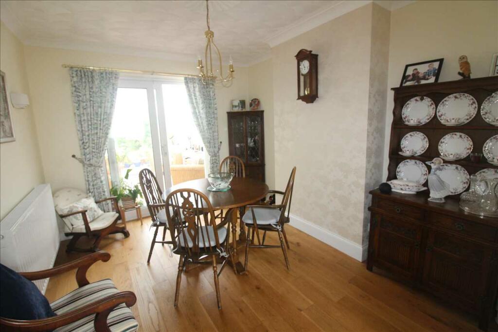 DINING ROOM 122 x