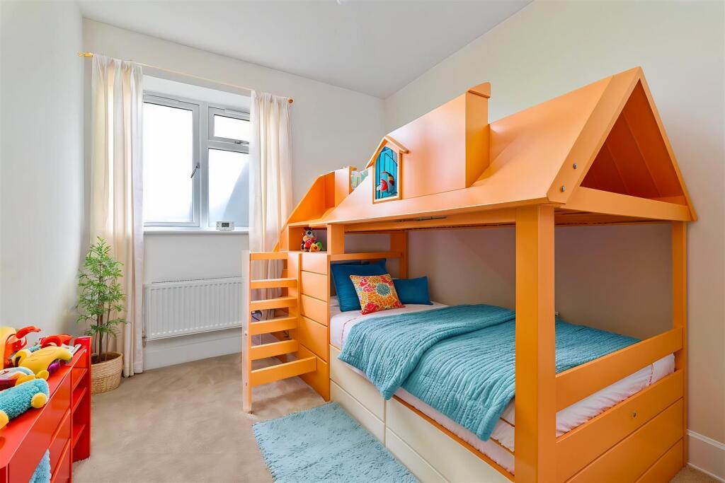 1OakviewGardens-26 - Kids Room - Standard - 6.jpg
