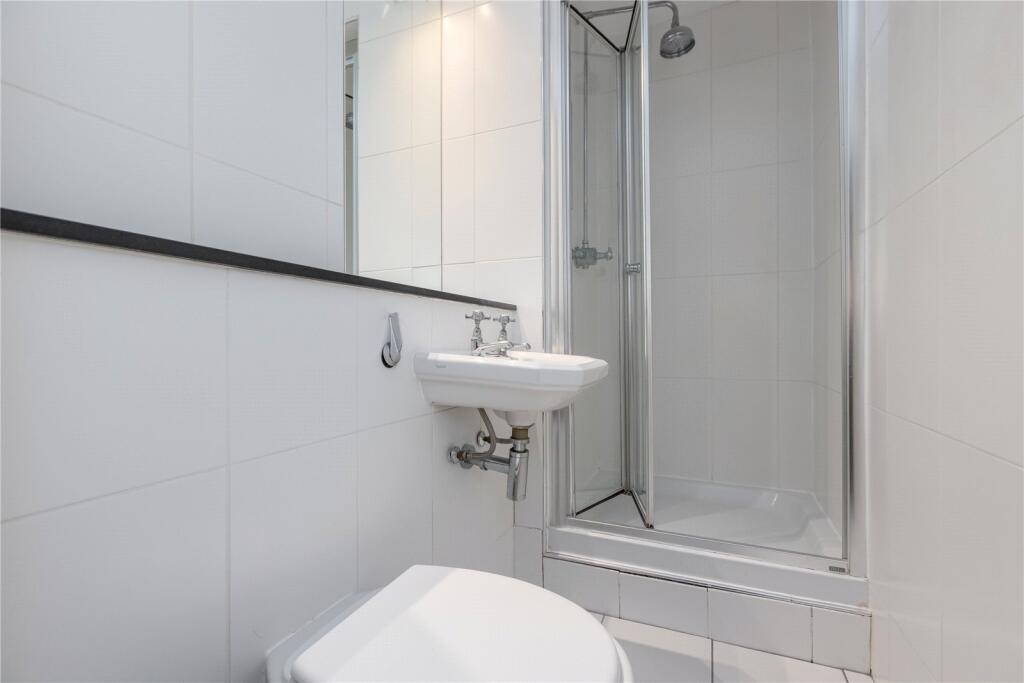 En Suite Shower Room