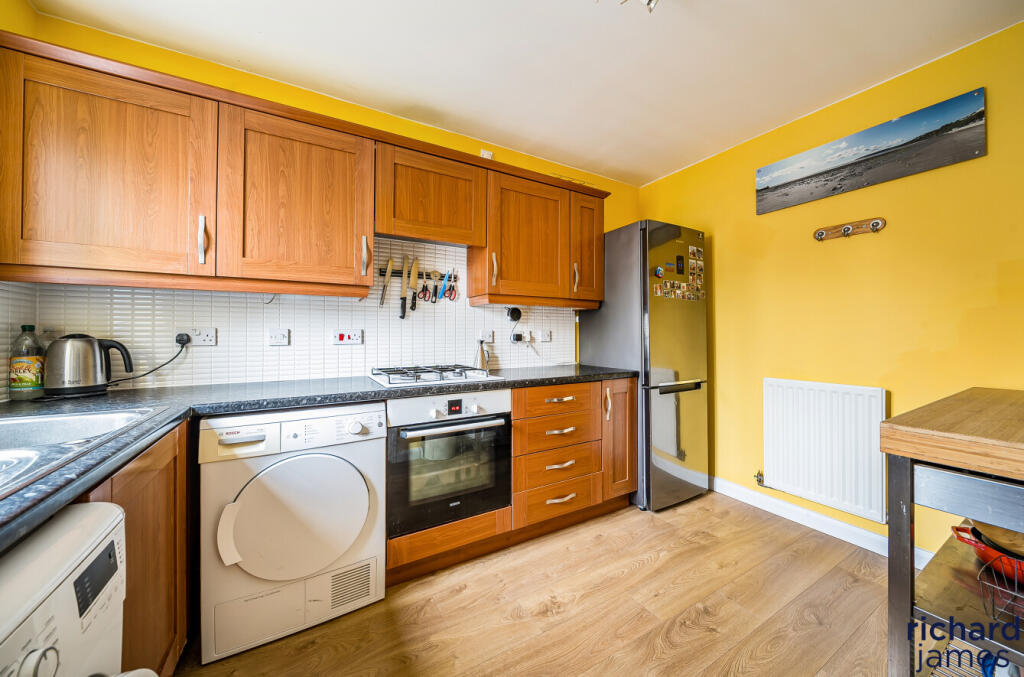 30ea2753c72e49f1ba484dfa185e711b