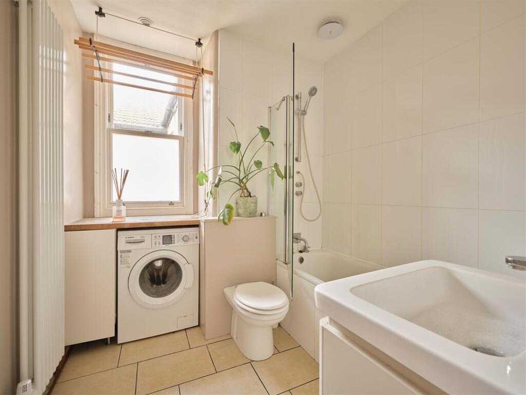Albert Road E10