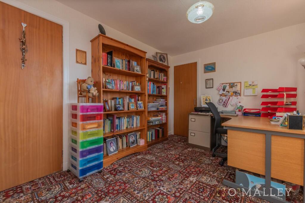 39. Bedroom 4