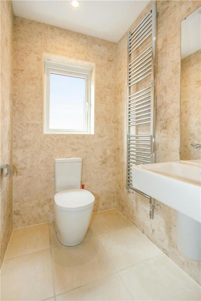 Bedroom 1 En-Suite