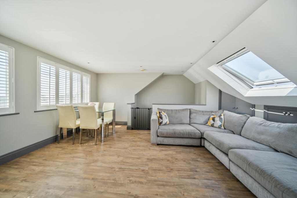 1340466-10-689b3e...