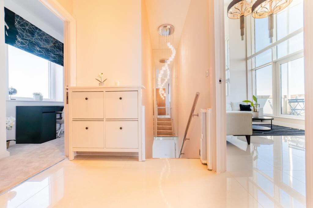 Award-winning Media team on EVERY Listing_19