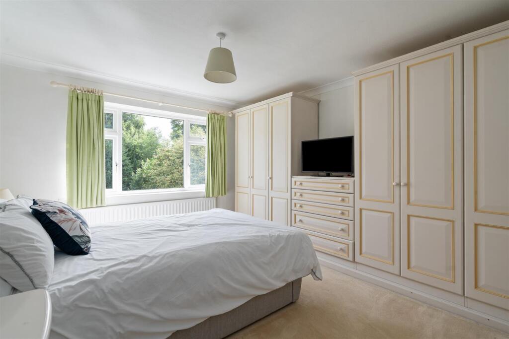 46 Cambridge Avenue Solihull, B91 1QF_LO_8.jpg