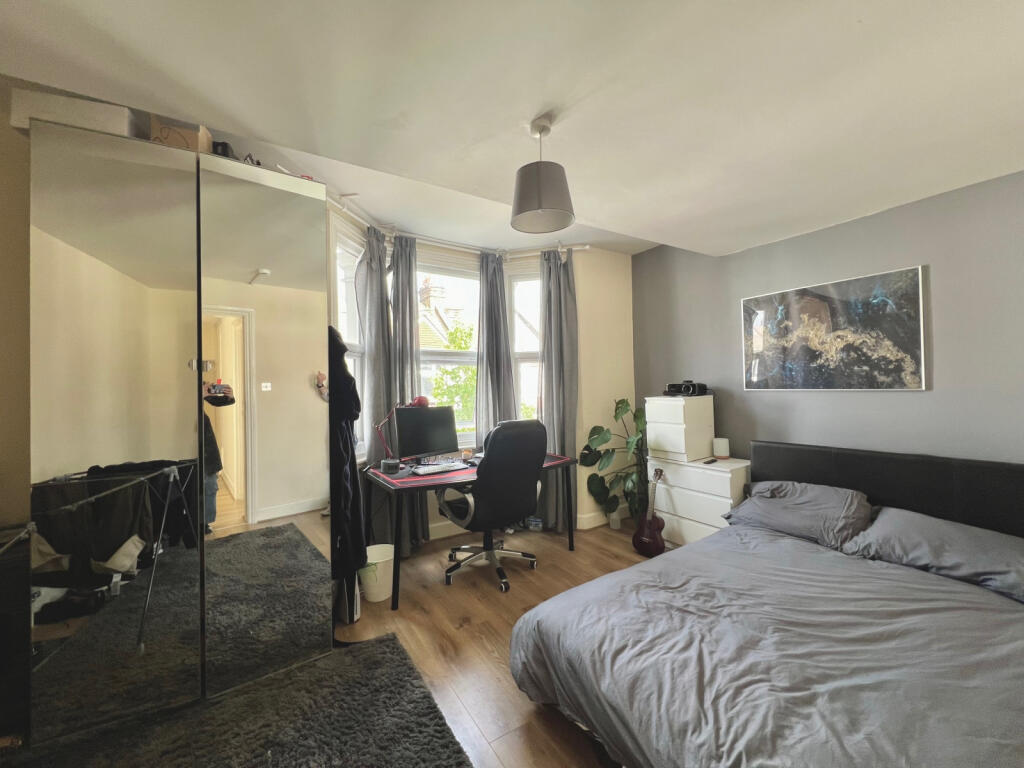 First Floor, Room 4