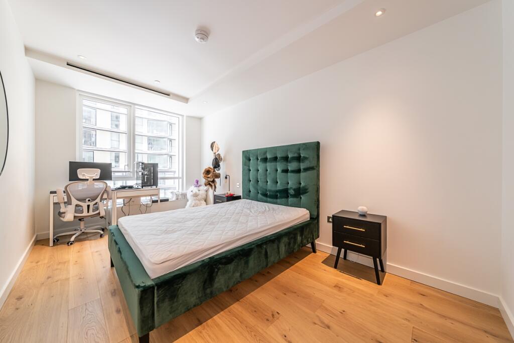 306-Wilshire-House-8