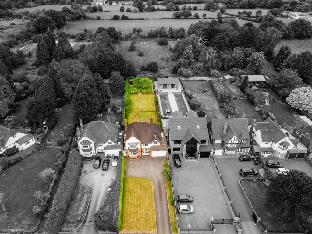 87 Hampton Lane_5 B&amp;W.jpg