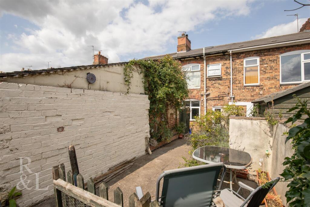 48, Hearthcote Road (16).jpg