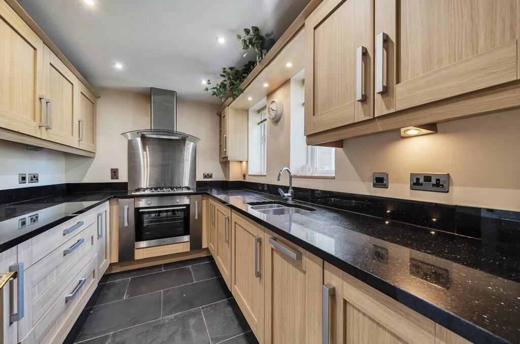 1302991-5-683d7d1...