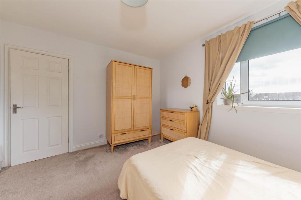 19 St Boswells Terrace Dundee-6.JPG