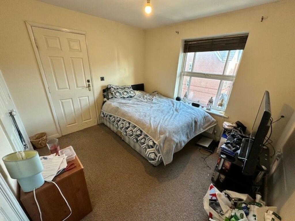 bedroom reverse