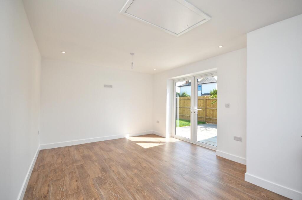 Open Plan Kitchen/Dining/Living Area