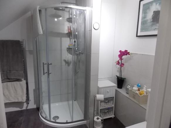 Ensuite Shower Room