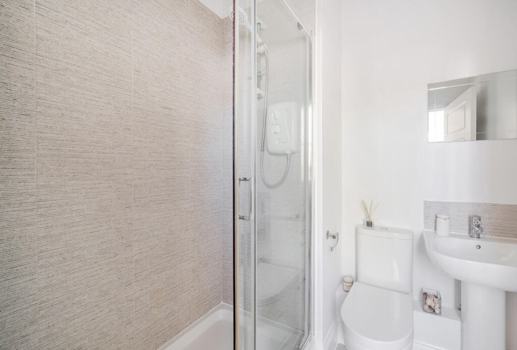 10-68246acc94fcd-...