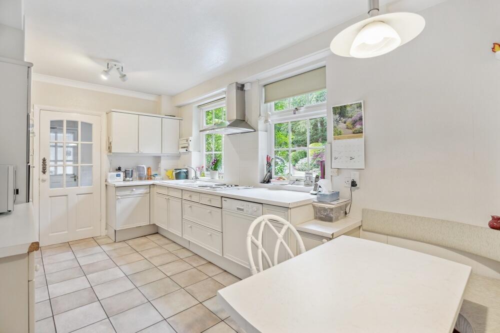 Kitchen/Breakfast Rm