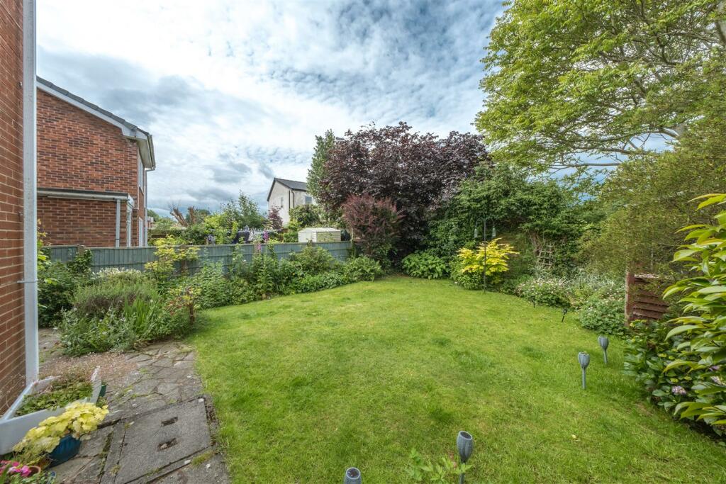 5 Moorlands Avenue-027.jpg