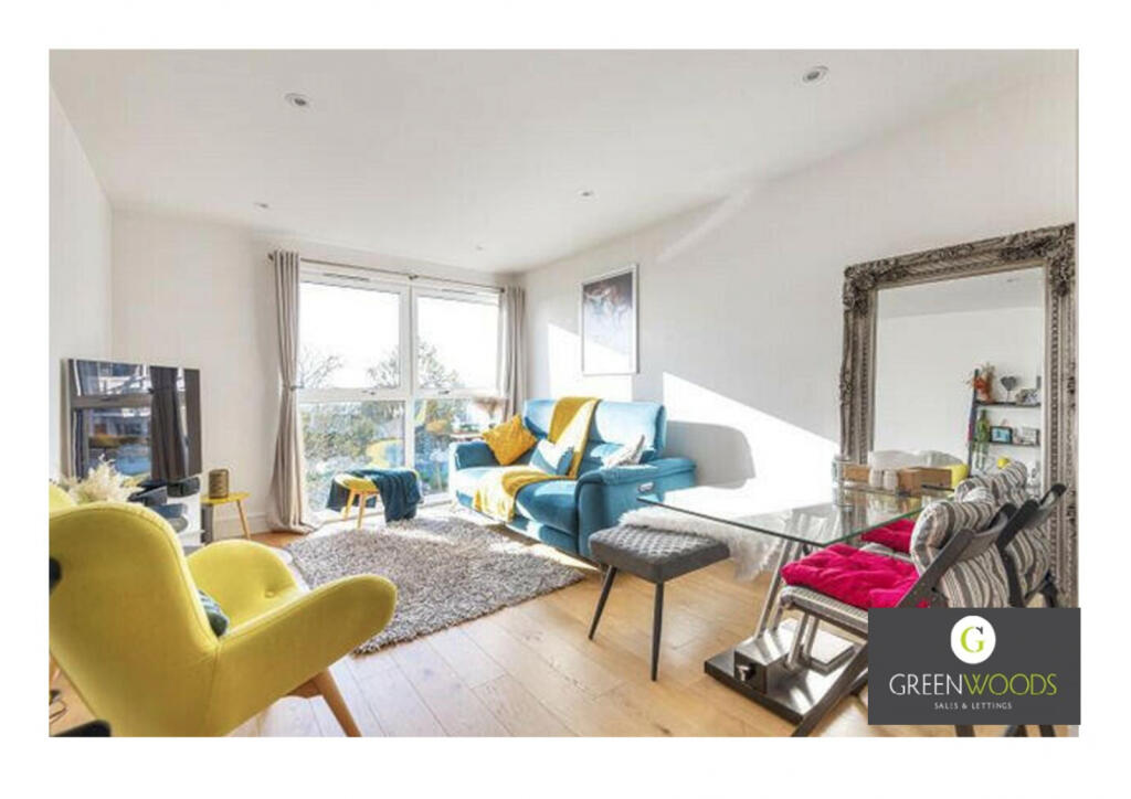 Smart, Modern, 2 Double Bedroom, 2 Bathroom Apart
