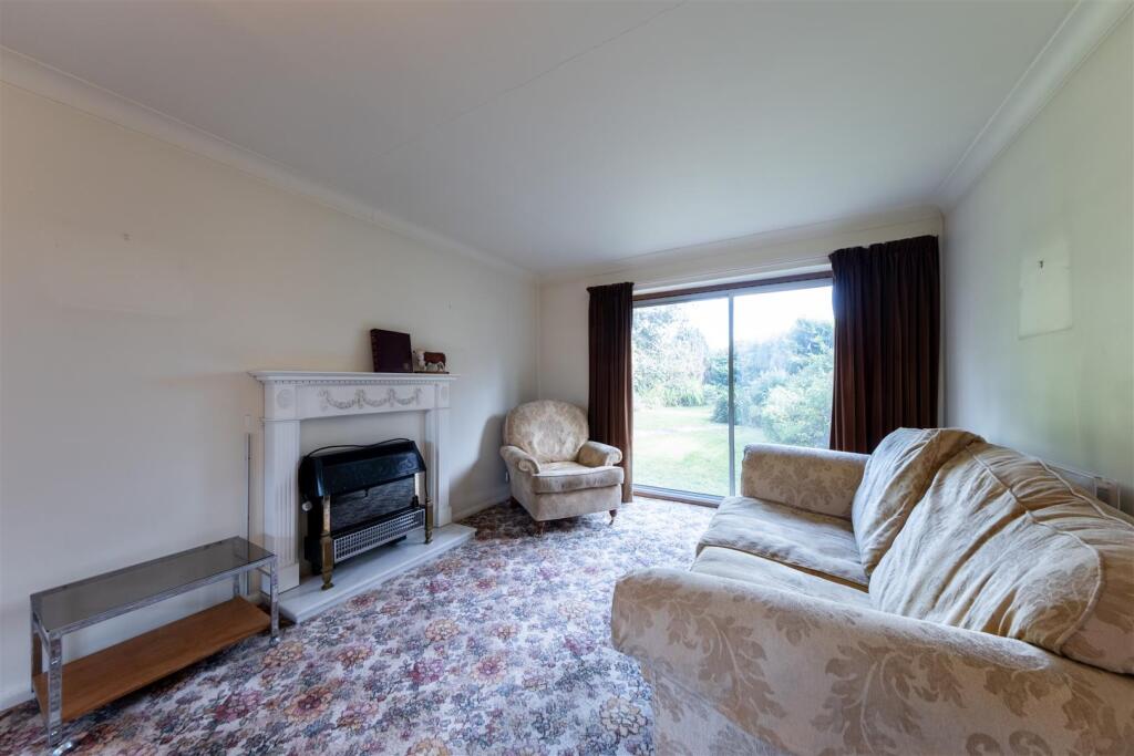 10 Orchard Drive-006.jpg