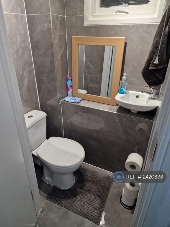 Wc Downstairs