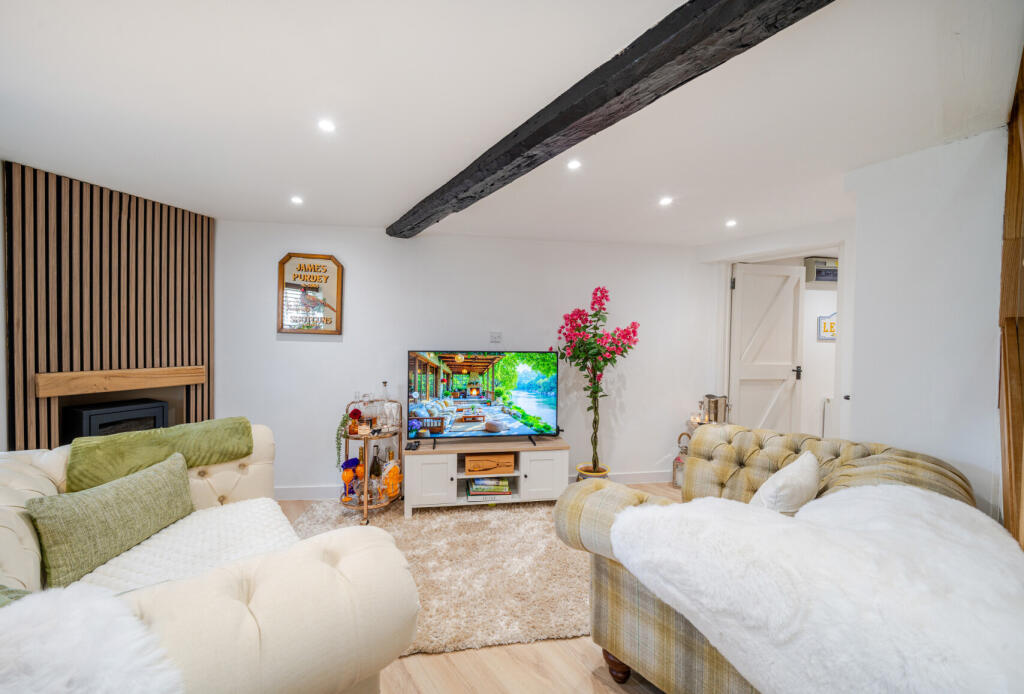 1319078-7-68666ef...