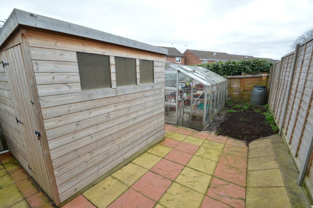 13 Mitchell Avenue rear garden.JPG
