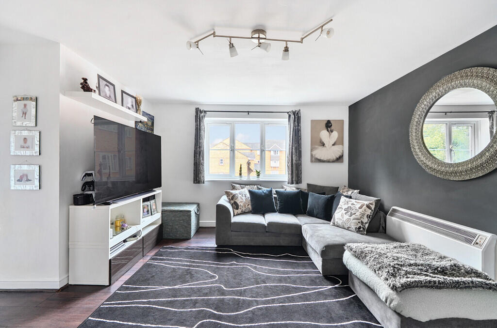 1312047-15-685d0e...