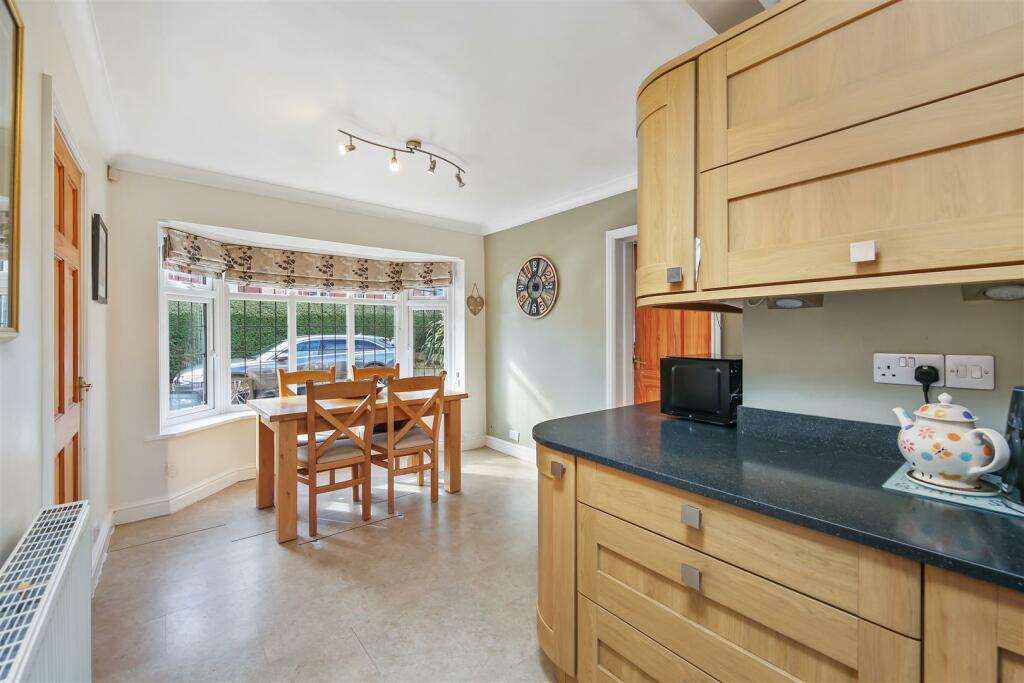 Kitchen Diner2.jpg