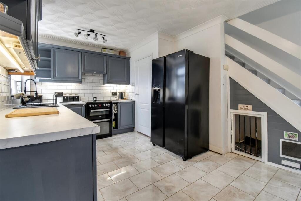 BREAKFAST KITCHEN