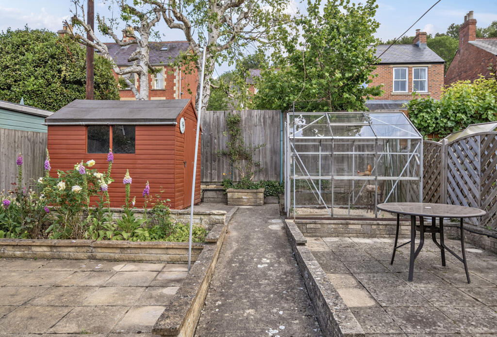 1298512-22-683d86...