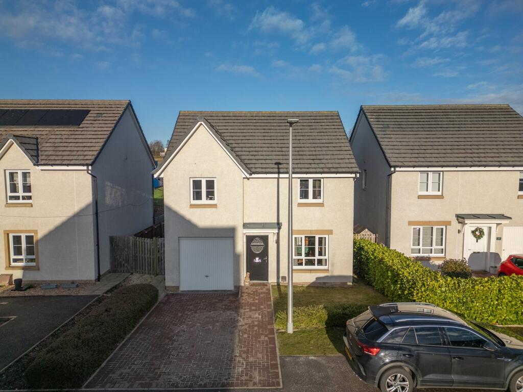 South Larch Road, Dunfermline, KY11