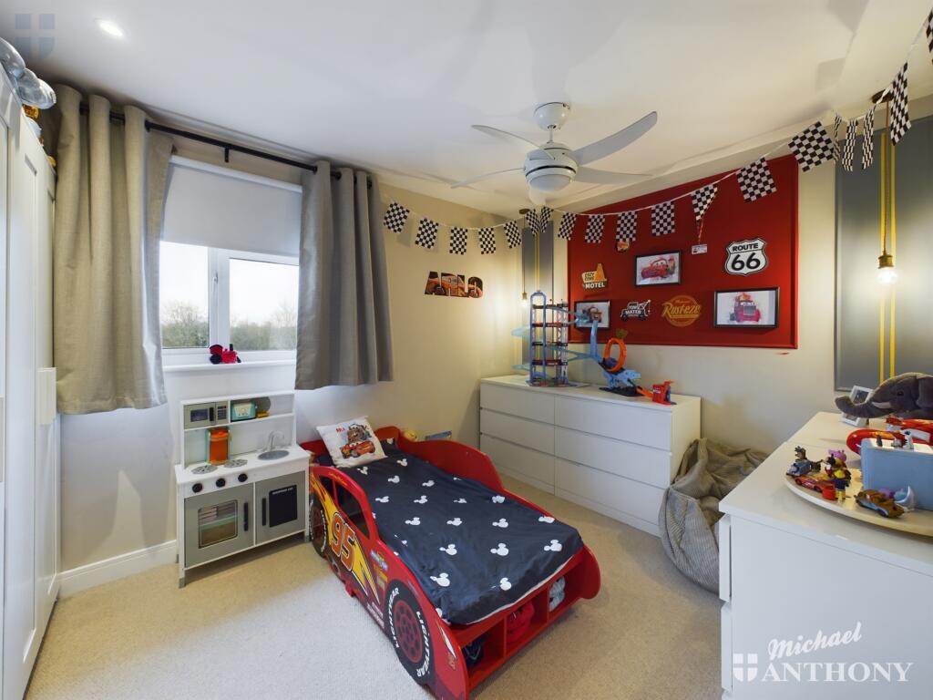 CAM03852G0-PR0200-STILL009