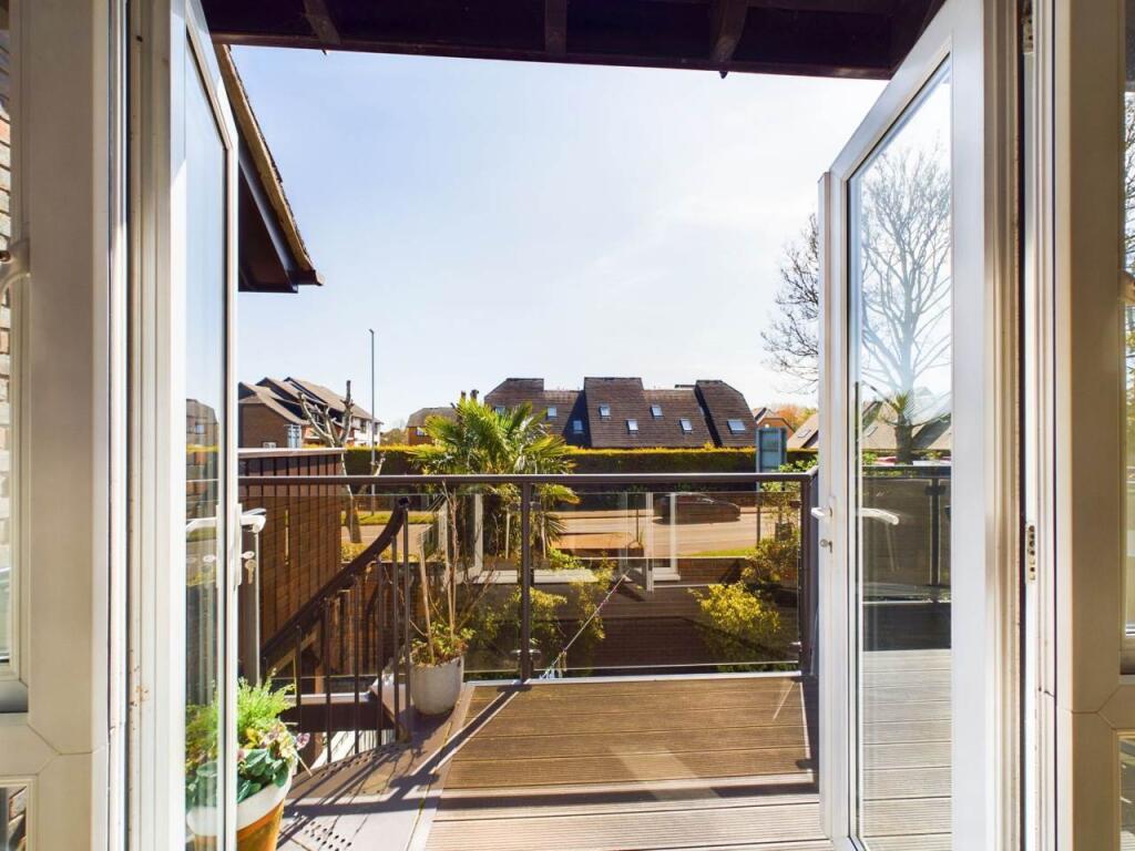 21 meridians balcony