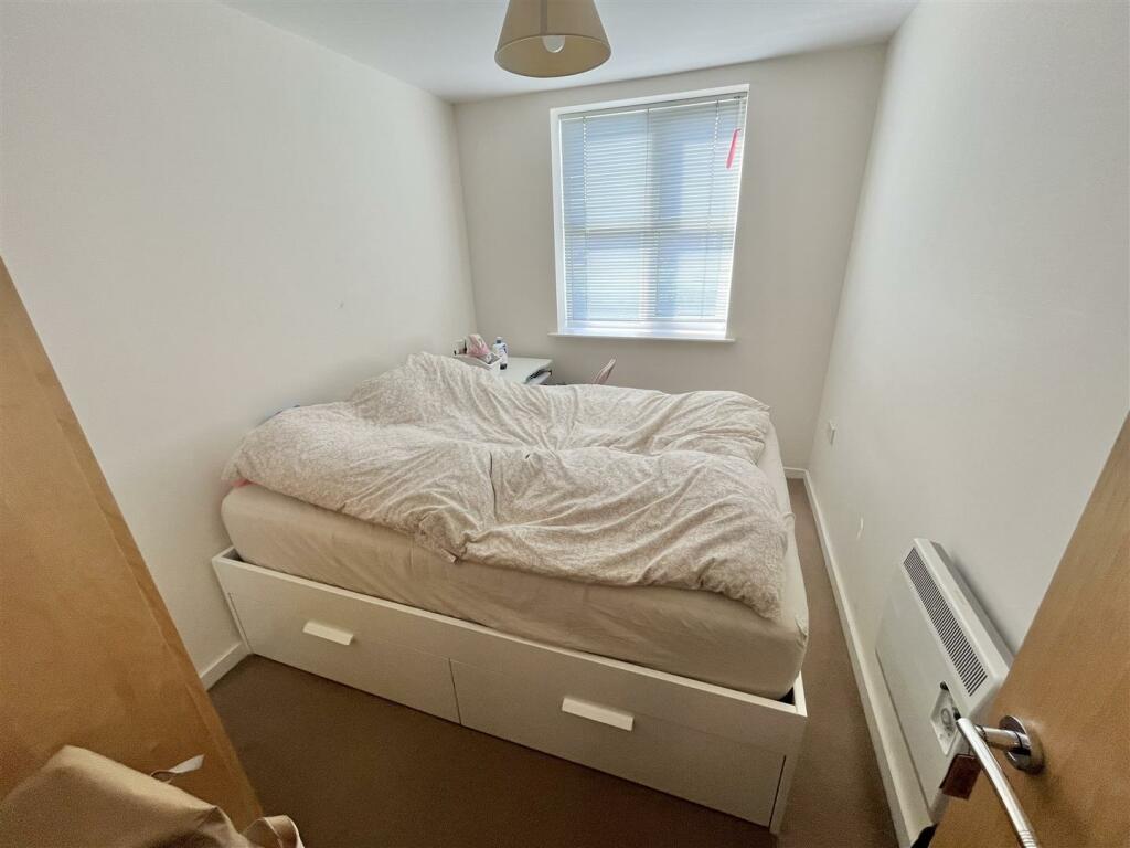 Bedroom 2.jpg