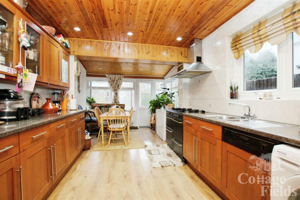 kitchen 20diner.JPG