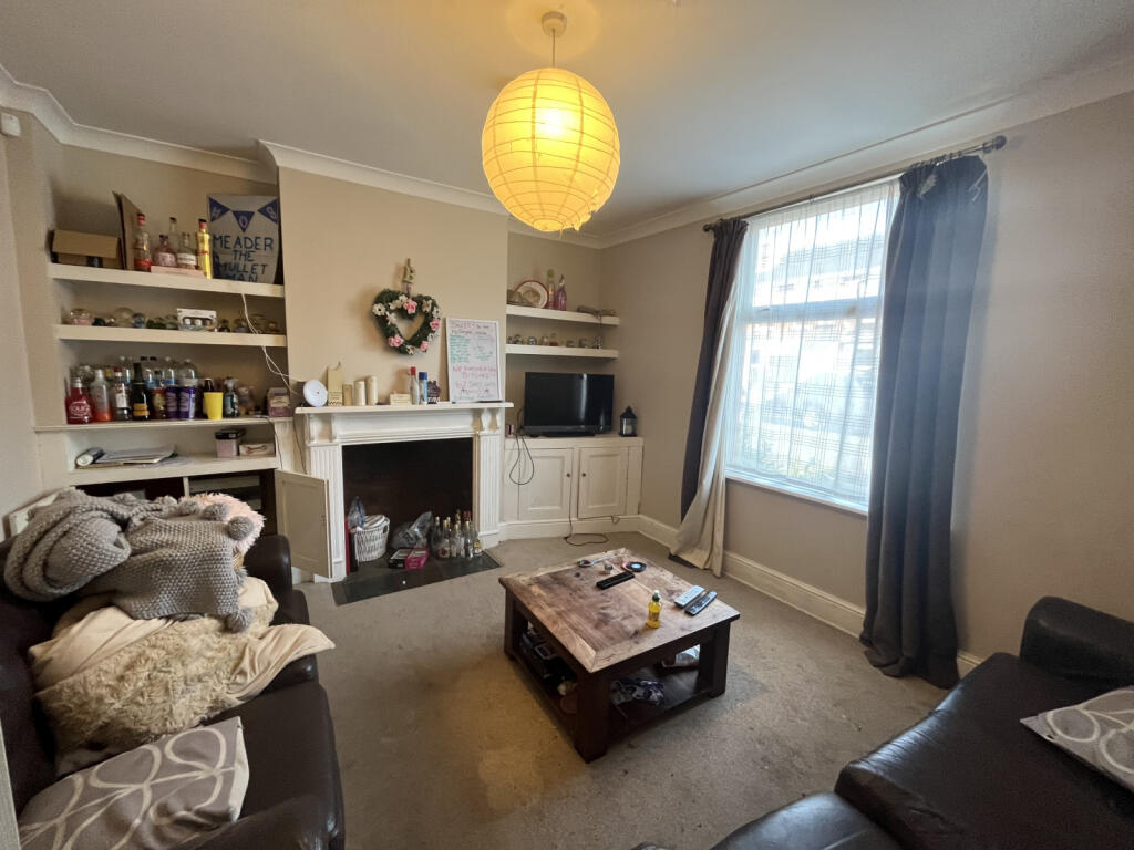 5 Bed House