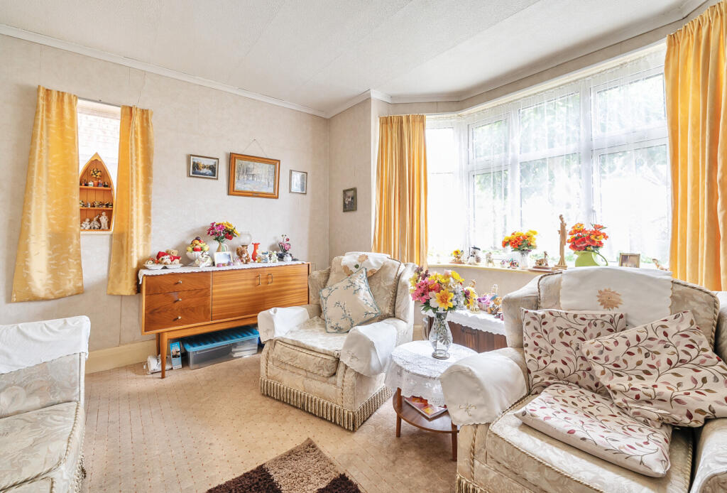 1305032-7-684a9c3...