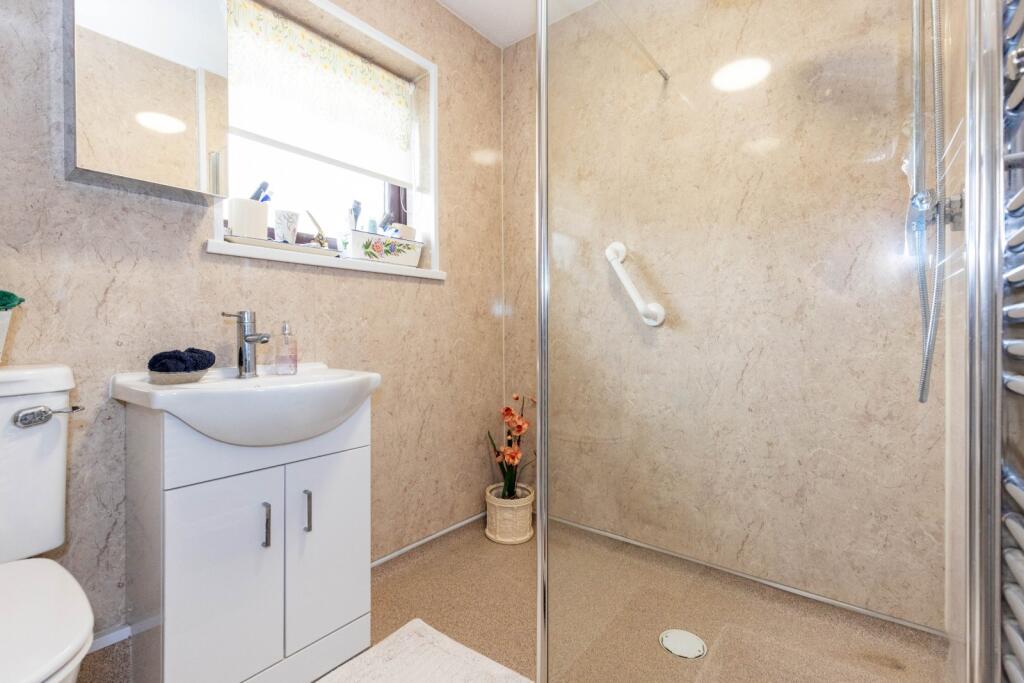 Shower Room/Wc