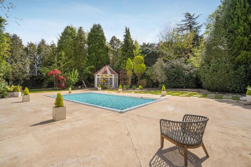 Fan Court, 41 (9).jpg