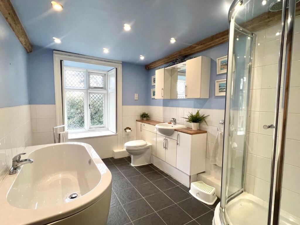 Bathroom  T202502241307.jpg