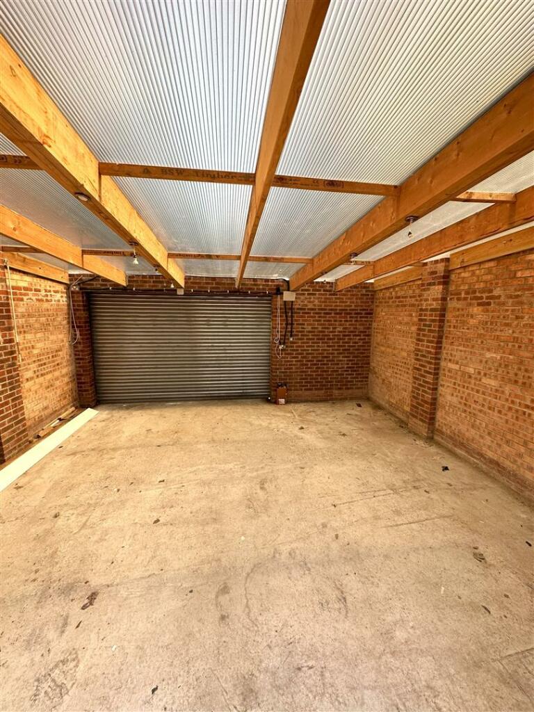 Garage.jpg